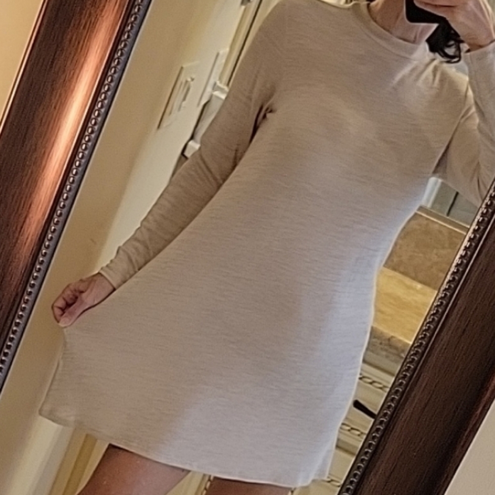 H&M Divided Delicate Knit Crewneck Long-sleeved Dress, Sz 6